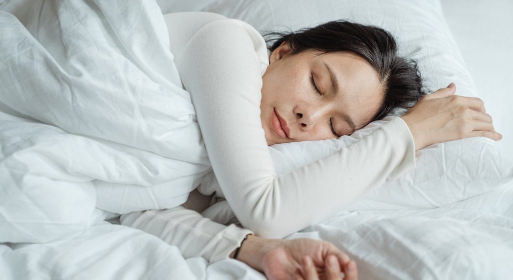 dormir ajuda a turbinar o cérebro