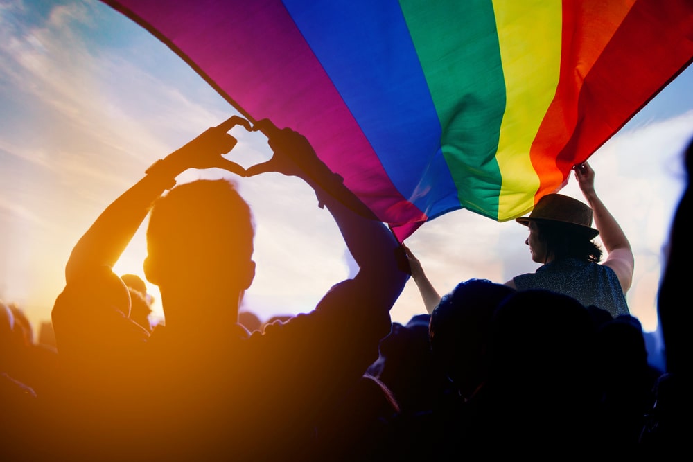 bandeira LGBT para ilustrar texto sobre diversidade no mercado de trabalho