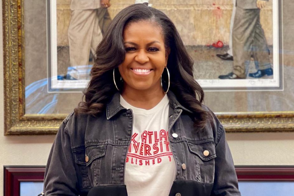 Michelle Obama sorrindo