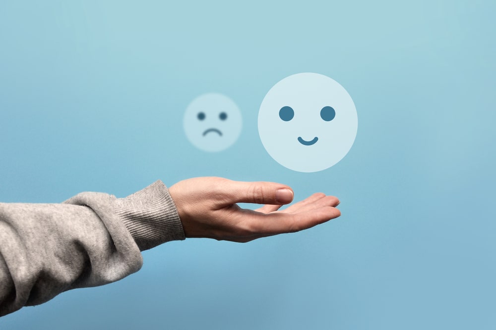 emoji feliz e triste para ilustrar texto sobre o que é psicologia organizacional