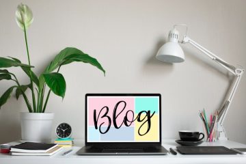 notebook com a palavra blog para ilustrar texto sobre como criar um blog de sucesso