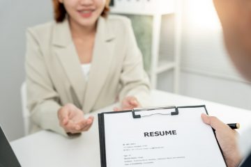 perguntas que são feitas em uma entrevista de emprego