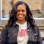 Michelle Obama sorrindo