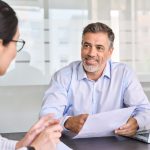 se acalmar no primeiro dia de trabalho