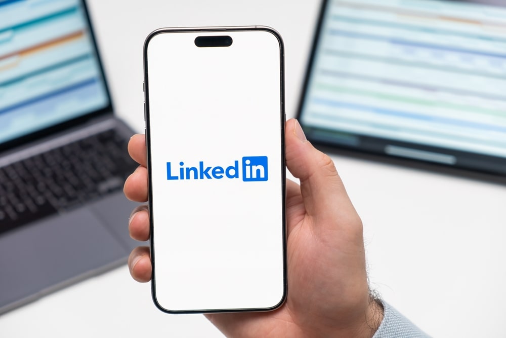 o que colocar no título do LinkedIn