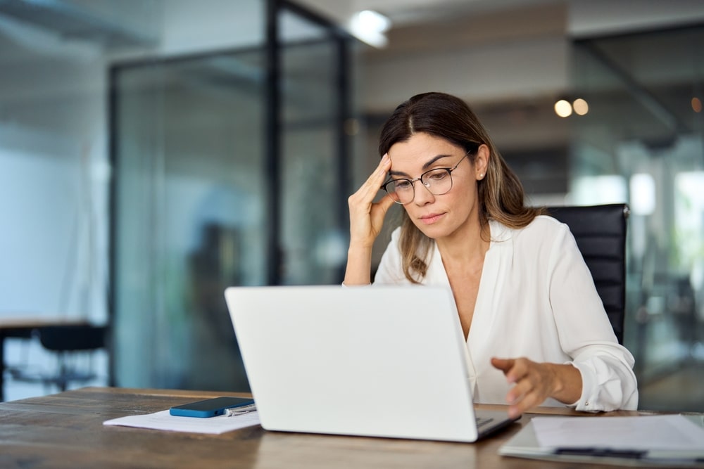 brasileiros sofrem com estresse no trabalho