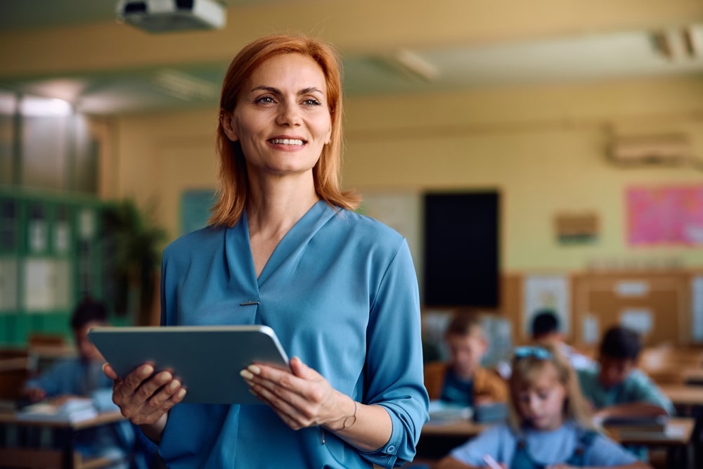 professora em sala de aula